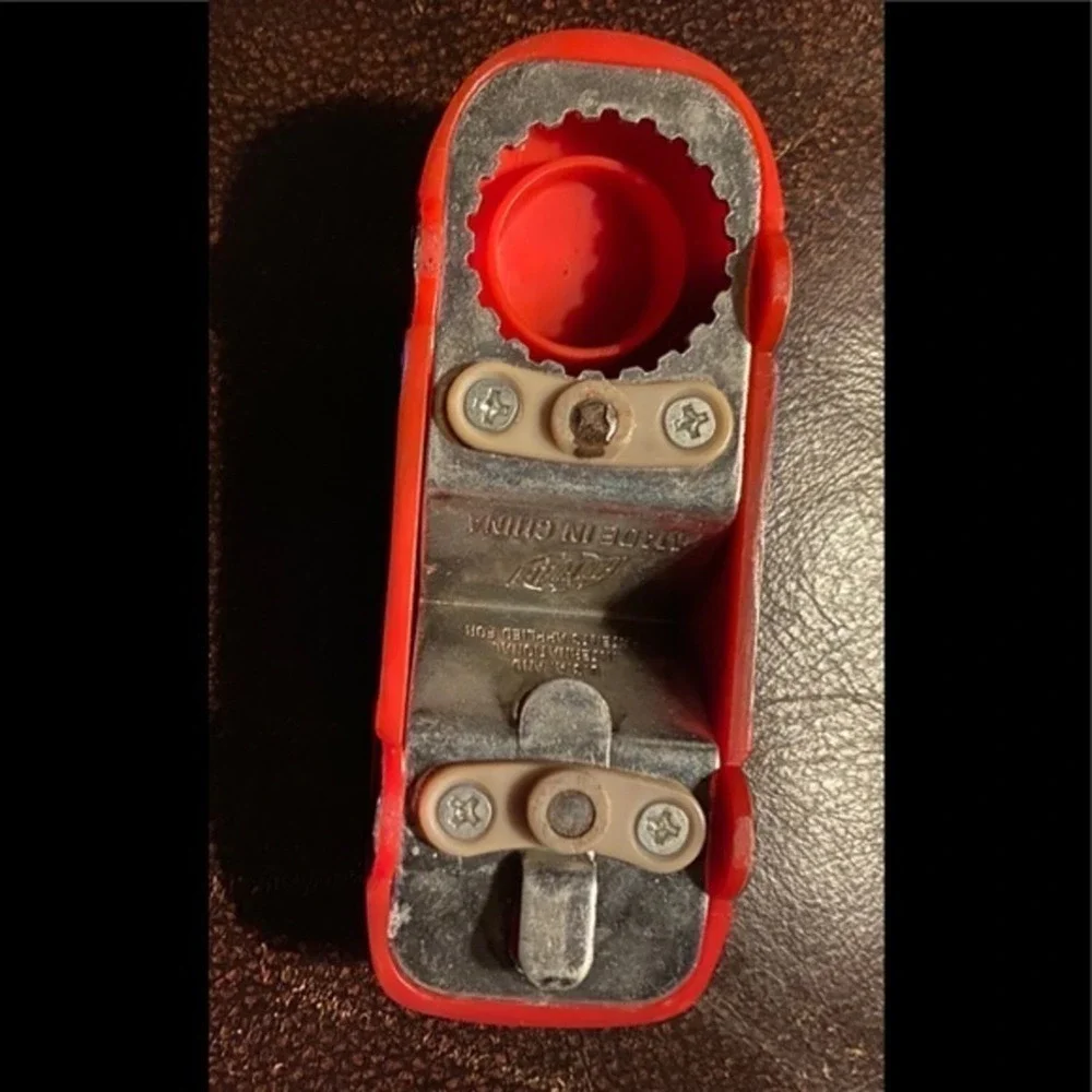 Jeff Gordan 24 Car Bottle Opener Magnet‎